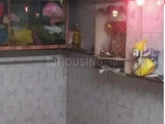 1 BHK Independent House in Kandivali East for resale Mumbai. The reference number is 20733634