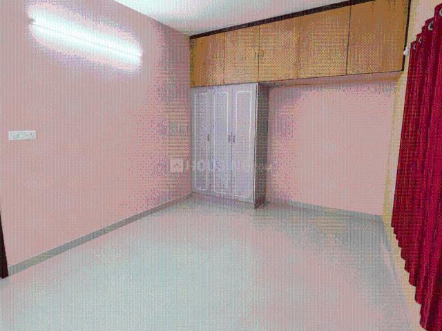 1 BHK Independent House in Kakkanad for rent Kochi. The reference number is 20760535