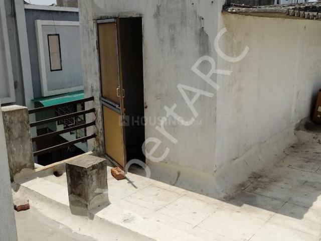 1 BHK Independent House in Karadva for resale Surat. The reference number is 20391286