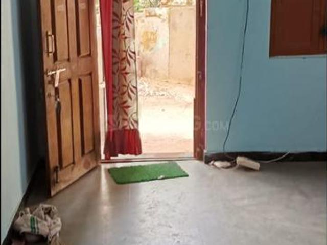 1 BHK Independent House in Katpadi for rent Vellore. The reference number is 21154492