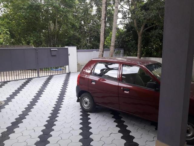 1 BHK Independent House in Kesavadasapuram for rent Thiruvananthapuram. The reference number is 19289103
