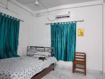 1 BHK Independent House in Keshtopur for rent Kolkata. The reference number is 19751221