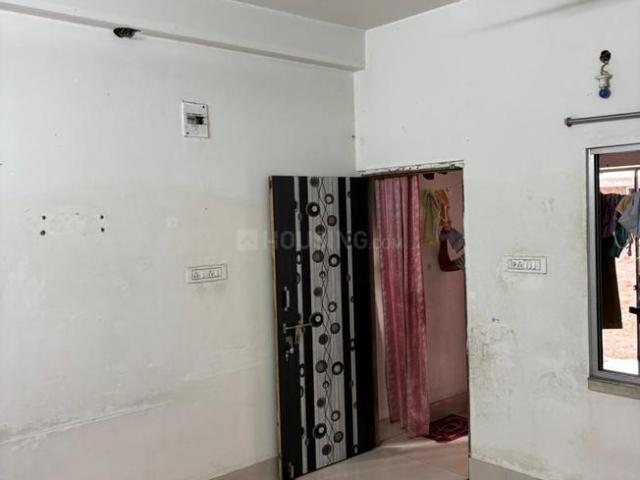 1 BHK Independent House in Keshtopur for rent Kolkata. The reference number is 20469494