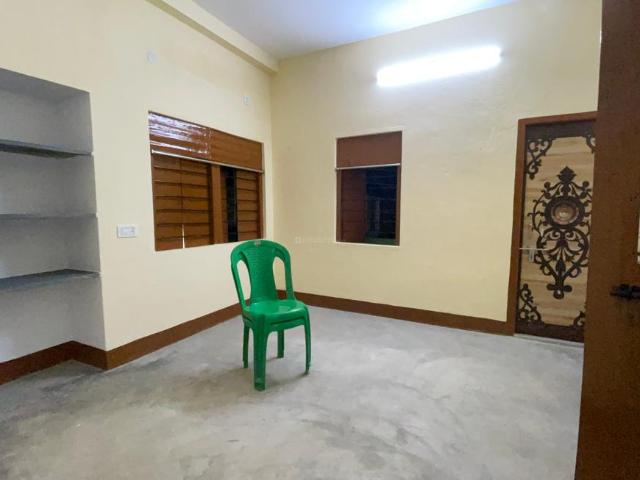 1 BHK Independent House in Keshtopur for rent Kolkata. The reference number is 20672610