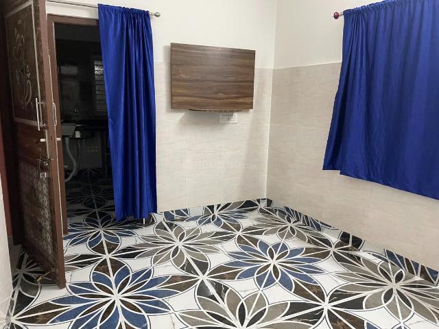 1 BHK Independent House in Keshtopur for rent Kolkata. The reference number is 20900474