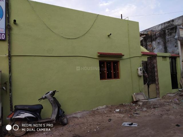 1 BHK Independent House in Khadia for rent Ahmedabad. The reference number is 19834893