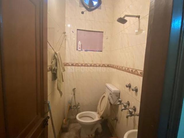 1 BHK Independent House in Lajpat Nagar for rent New Delhi. The reference number is 20395599