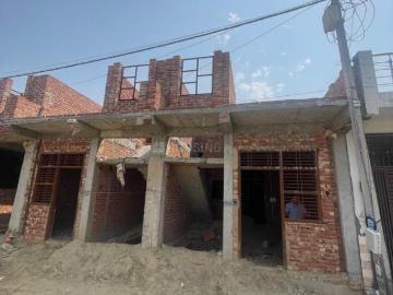 1 BHK Independent House in Lal Kuan for resale Ghaziabad. The reference number is 20219943