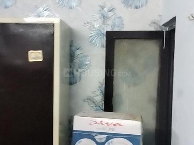 1 BHK Independent House in Laxmi Nagar for rent New Delhi. The reference number is 18389648