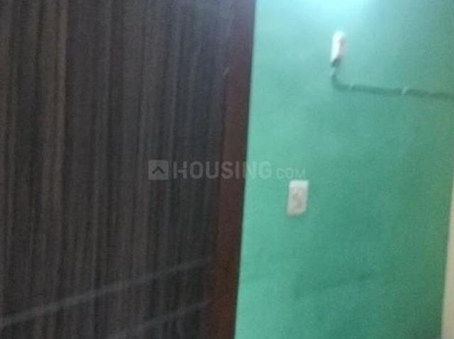 1 BHK Independent House in Laxmi Nagar for rent New Delhi. The reference number is 19567949