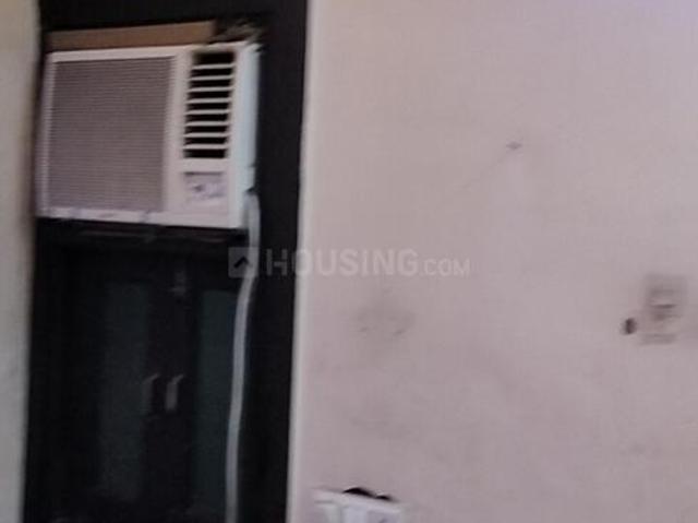1 BHK Independent House in Laxmi Nagar for rent New Delhi. The reference number is 19302317