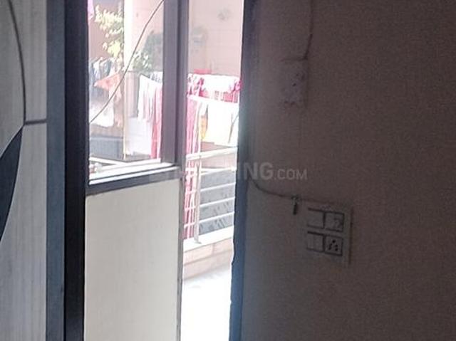 1 BHK Independent House in Laxmi Nagar for rent New Delhi. The reference number is 19308365
