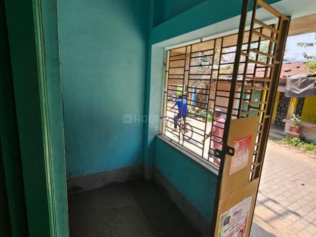 1 BHK Independent House in Madhyamgram for rent Kolkata. The reference number is 20235994