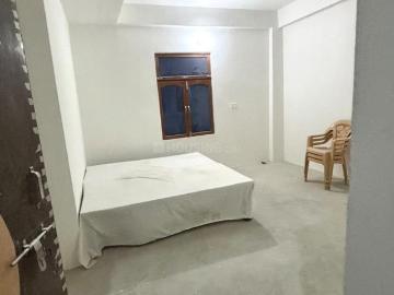 1 BHK Independent House in Susuwahi for rent Varanasi. The reference number is 20525002