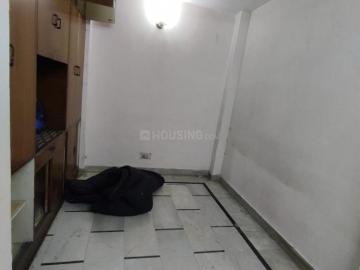 1 BHK Independent House in Masjid Moth Village for rent New Delhi. The reference number is 20213273