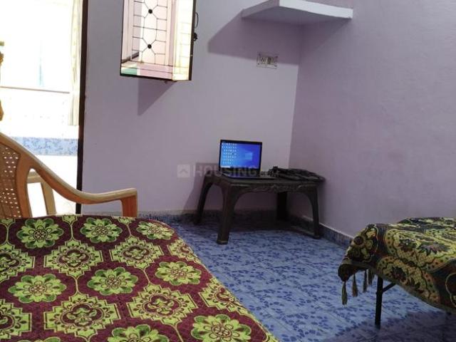 1 BHK Independent House in Mayur Vihar Phase 1 for rent New Delhi. The reference number is 20974152