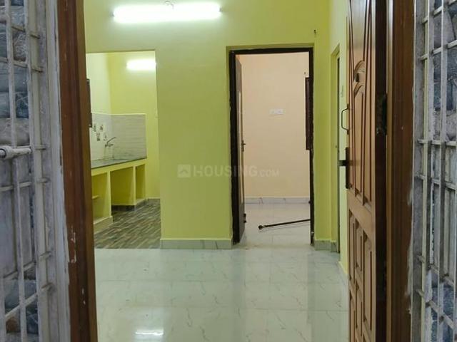 1 BHK Independent House in Medavakkam for rent Chennai. The reference number is 15305375