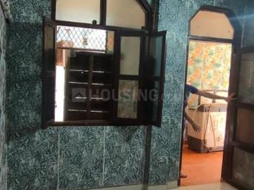 1 BHK Independent House in Mehrauli for rent New Delhi. The reference number is 12570559