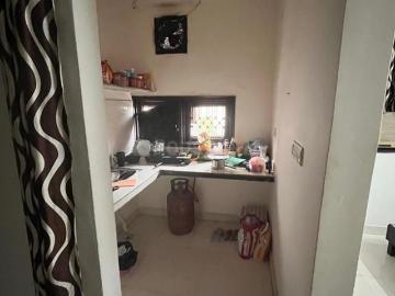 1 BHK Independent House in Model Town for rent New Delhi. The reference number is 20425126