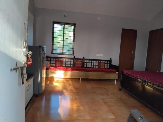 1 BHK Independent House in Moraiya for rent Ahmedabad. The reference number is 21120345