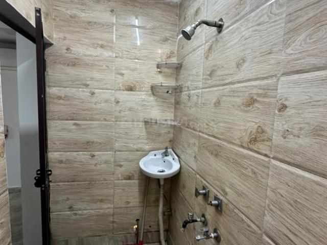 1 BHK Independent House in Munirka for rent New Delhi. The reference number is 21334703