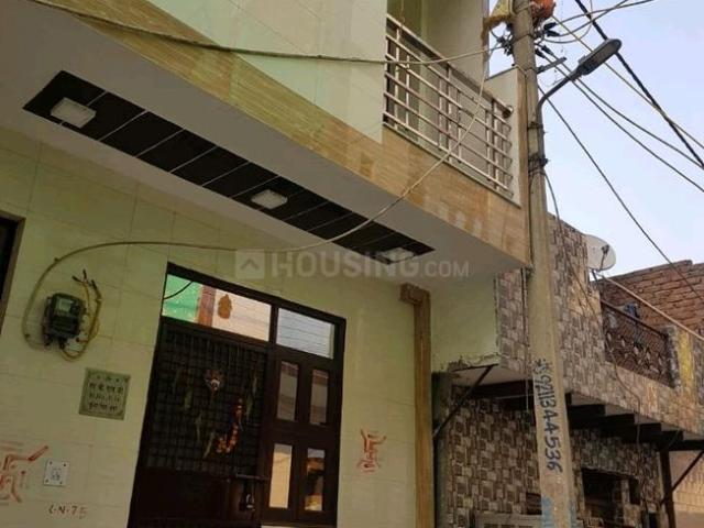 1 BHK Independent House in Nangloi for resale New Delhi. The reference number is 8889932