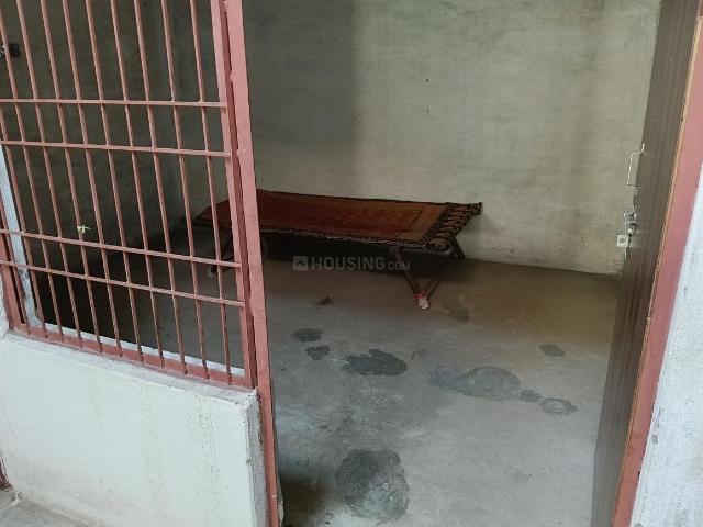1 BHK Independent House in Naubasta for rent Kanpur. The reference number is 21383928