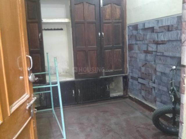 1 BHK Independent House in New Model Town for rent Hisar. The reference number is 20584438