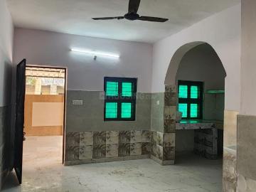 1 BHK Independent House in Noida Extension for rent Greater Noida. The reference number is 20210405
