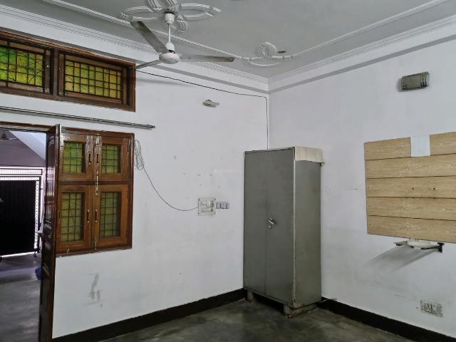 1 BHK Independent House in Palam for rent New Delhi. The reference number is 18713699