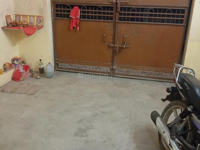 1 BHK Independent House in Parao for rent Varanasi. The reference number is 21313218