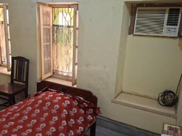 1 BHK Independent House in Park Street Area for rent Kolkata. The reference number is 20573616