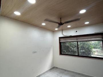 1 BHK Independent House in Paschim Vihar for rent New Delhi. The reference number is 20398595