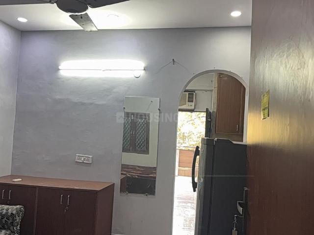 1 BHK Independent House in Patel Nagar for rent New Delhi. The reference number is 18872667