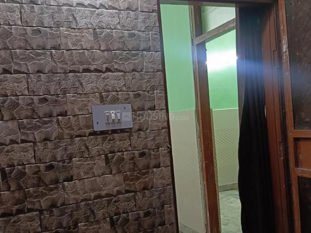 1 BHK Independent House in Patel Nagar for rent New Delhi. The reference number is 21253227