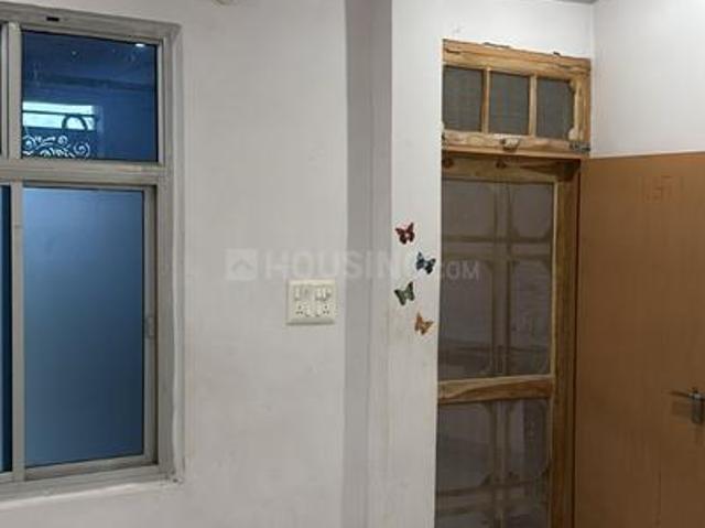 1 BHK Independent House in Roberts Lines for rent Lucknow. The reference number is 21313560