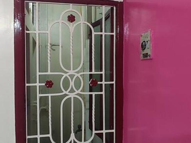 1 BHK Independent House in Royapettah for rent Chennai. The reference number is 18535615