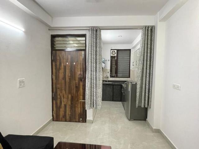 1 BHK Independent House in Saket for rent New Delhi. The reference number is 20815866