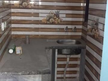 1 BHK Independent House in Sarai Rohilla for rent New Delhi. The reference number is 6343102