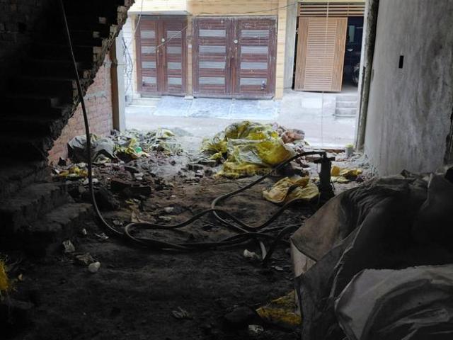 1 BHK Independent House in Sector 105 for resale Gurgaon. The reference number is 20892446
