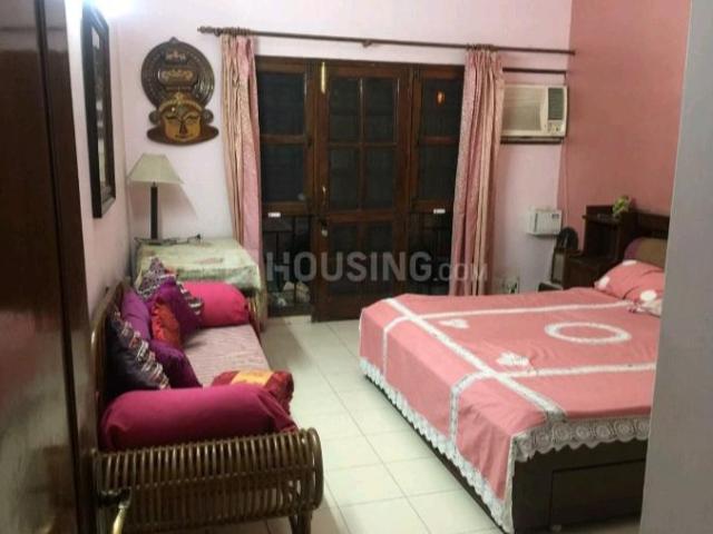 1 BHK Independent House in Sector 10A for rent Gurgaon. The reference number is 12847146