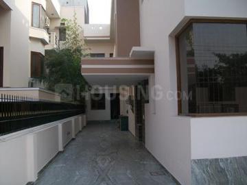1 BHK Independent House in Sector 10A for rent Gurgaon. The reference number is 16267089