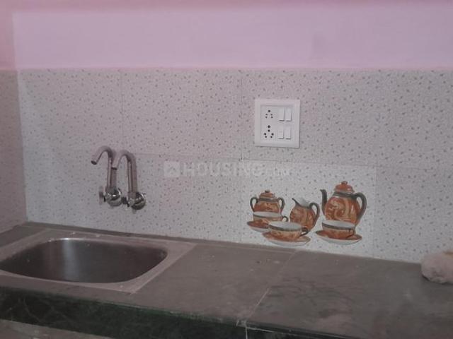 1 BHK Independent House in Sector 11 for rent Gurgaon. The reference number is 20883016