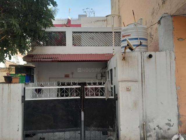 1 BHK Independent House in Sector 11 for resale Gurgaon. The reference number is 20038450