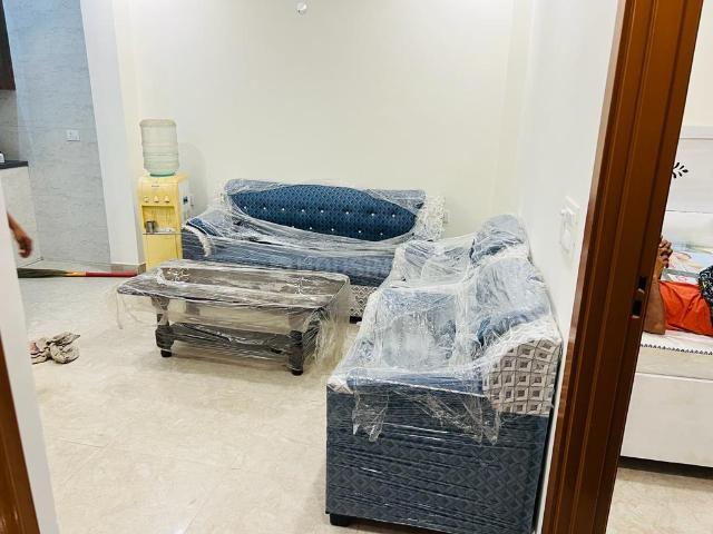 1 BHK Independent House in Sector 14 for rent Gurgaon. The reference number is 20979683