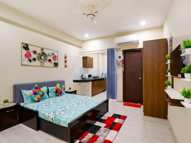 1 BHK Independent House in Sector 15 for rent Gurgaon. The reference number is 21087799