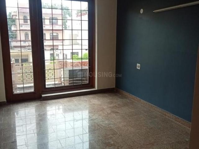 1 BHK Independent House in Sector 17 for rent Gurgaon. The reference number is 18697138