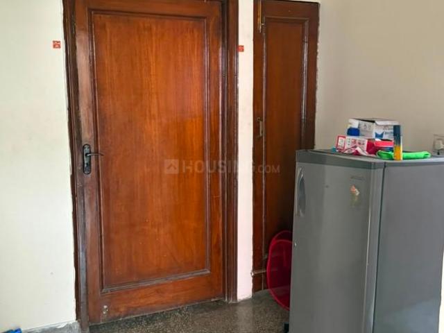 1 BHK Independent House in Sector 19 for rent Noida. The reference number is 18911615
