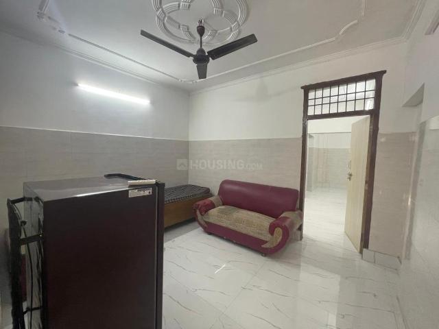 1 BHK Independent House in Sector 19 for rent Noida. The reference number is 20637169