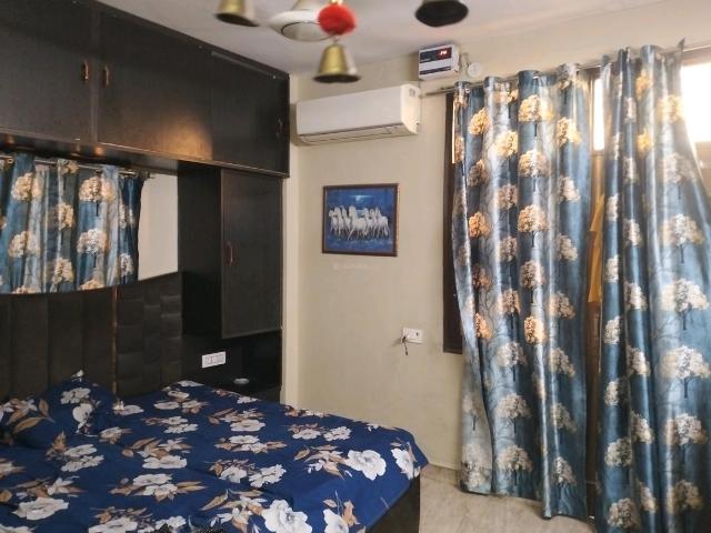 1 BHK Independent House in Sector 24 Rohini for resale New Delhi. The reference number is 20187677